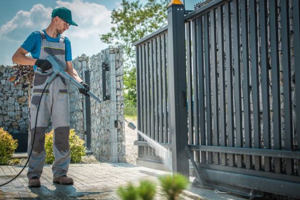 Best Sign and Awning Cleaning  in Bernie, MO
